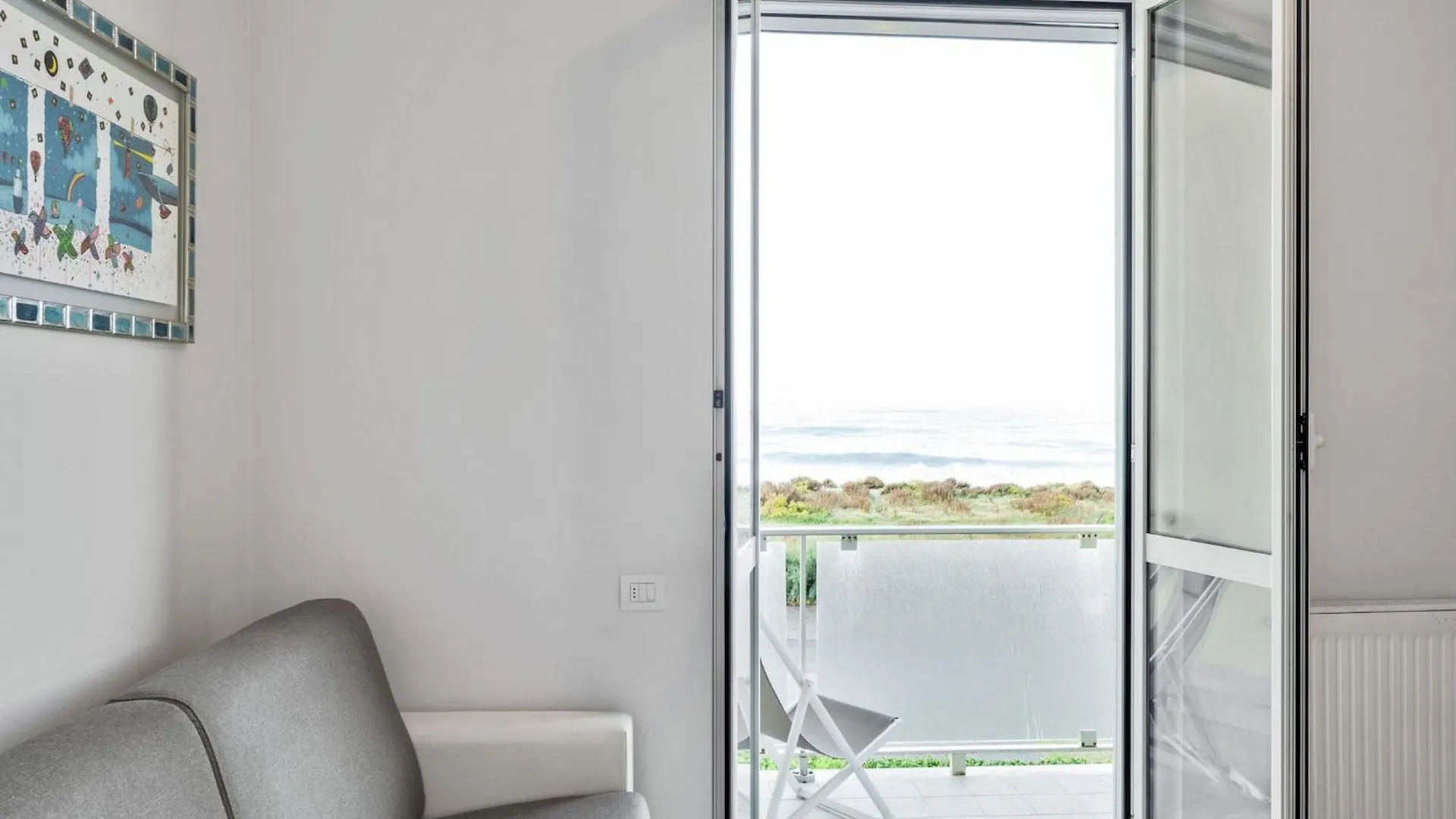 Amazing Holiday Home Near Pet Friendly Beach Carrara 0*,  Italia