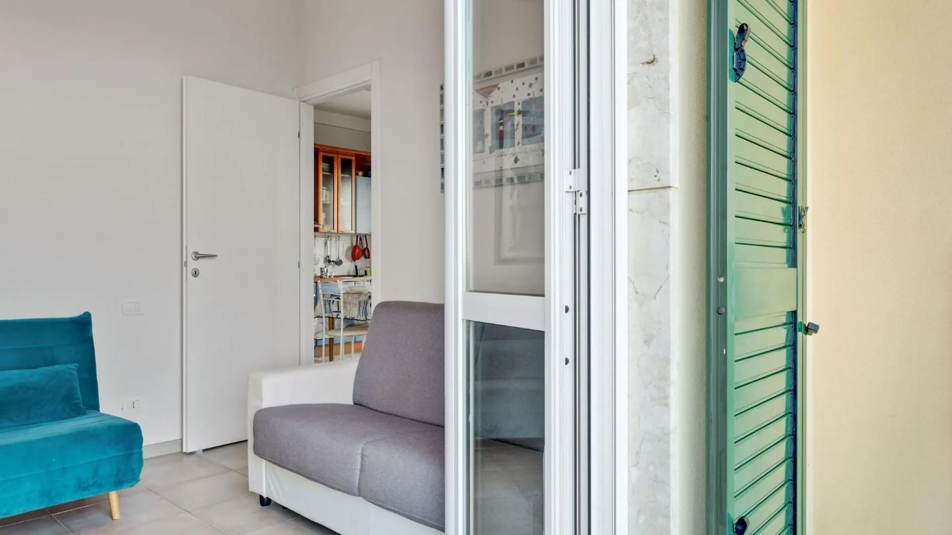 Amazing Holiday Home Near Pet Friendly Beach كارارا