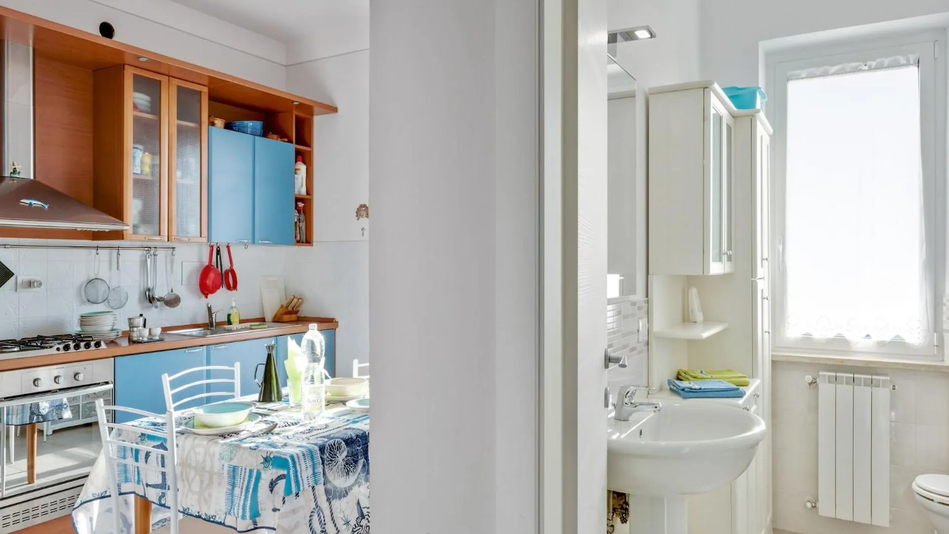 Amazing Holiday Home Near Pet Friendly Beach كارارا إيطاليا