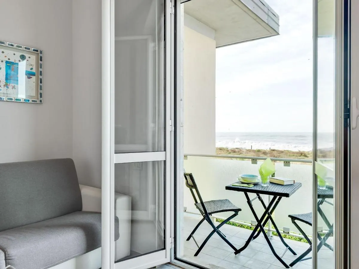 Amazing Holiday Home Near Pet Friendly Beach Carrara