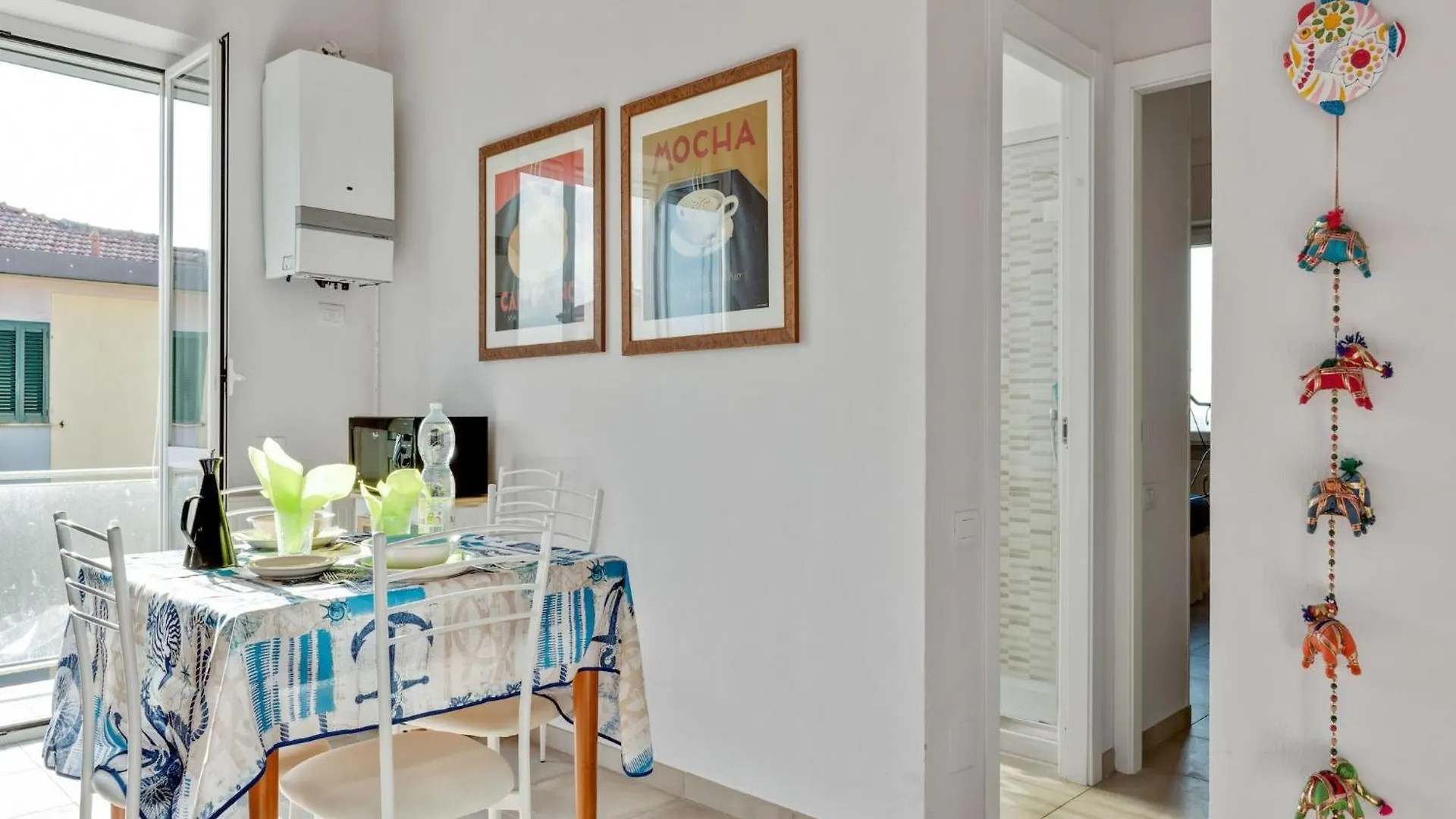 Amazing Holiday Home Near Pet Friendly Beach Carrara