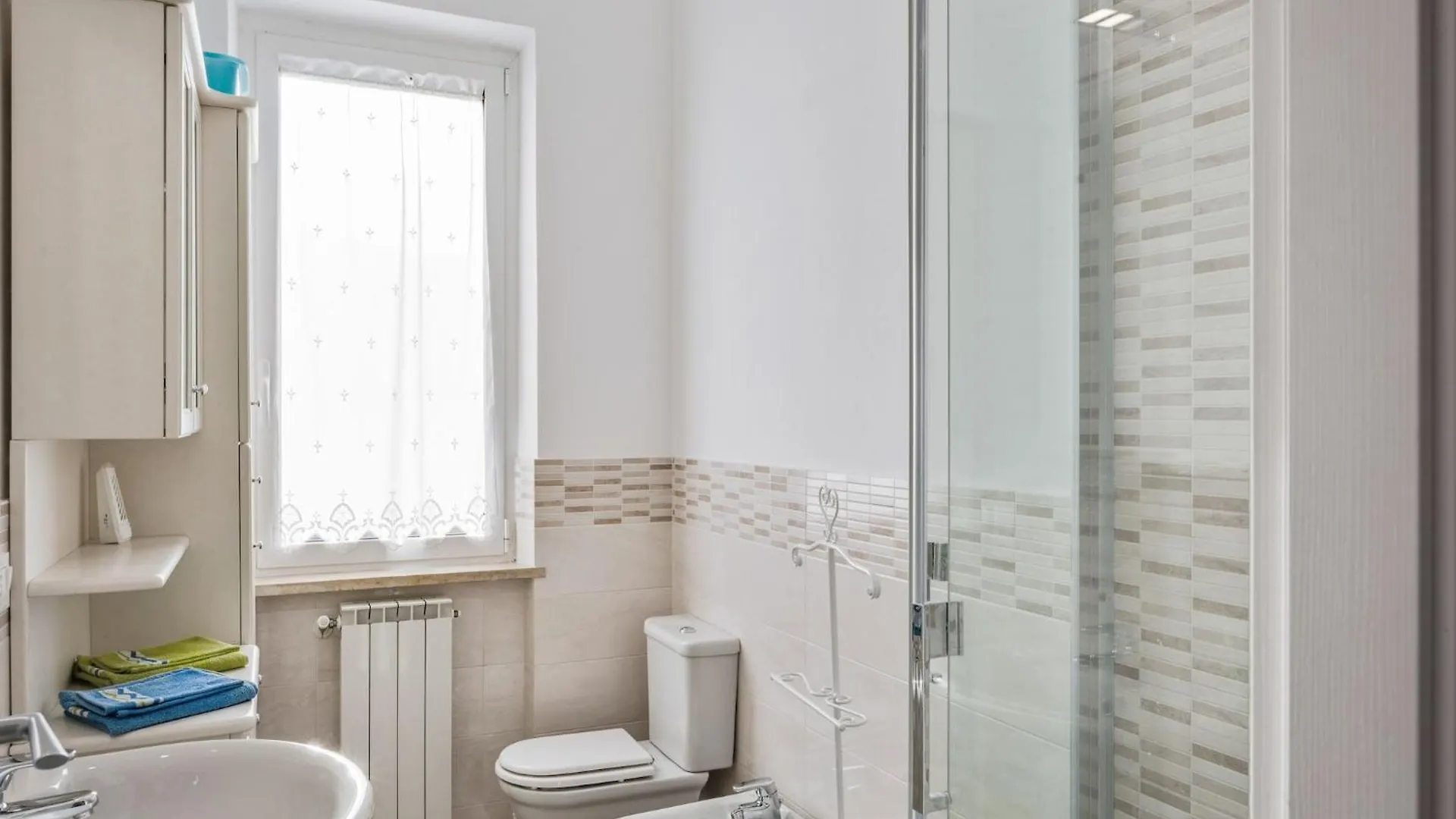 Amazing Holiday Home Near Pet Friendly Beach Carrara