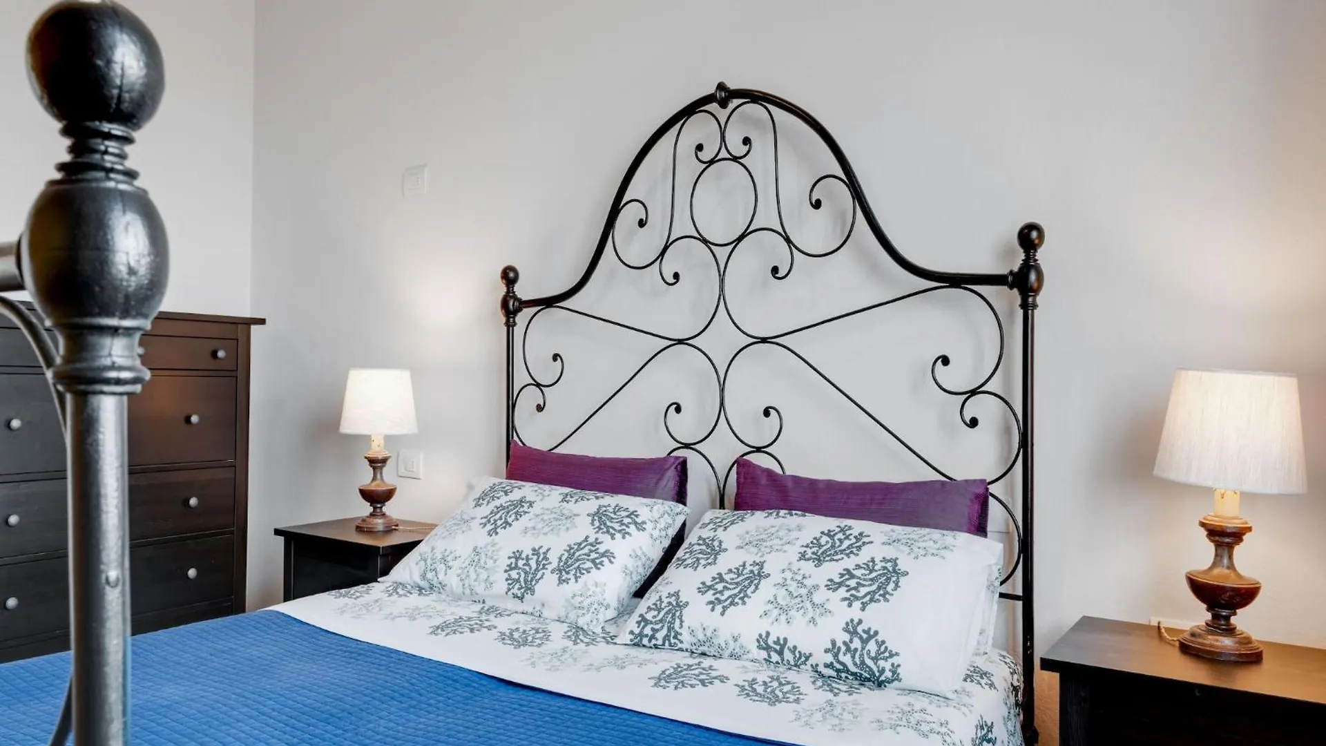 Amazing Holiday Home Near Pet Friendly Beach Carrara
