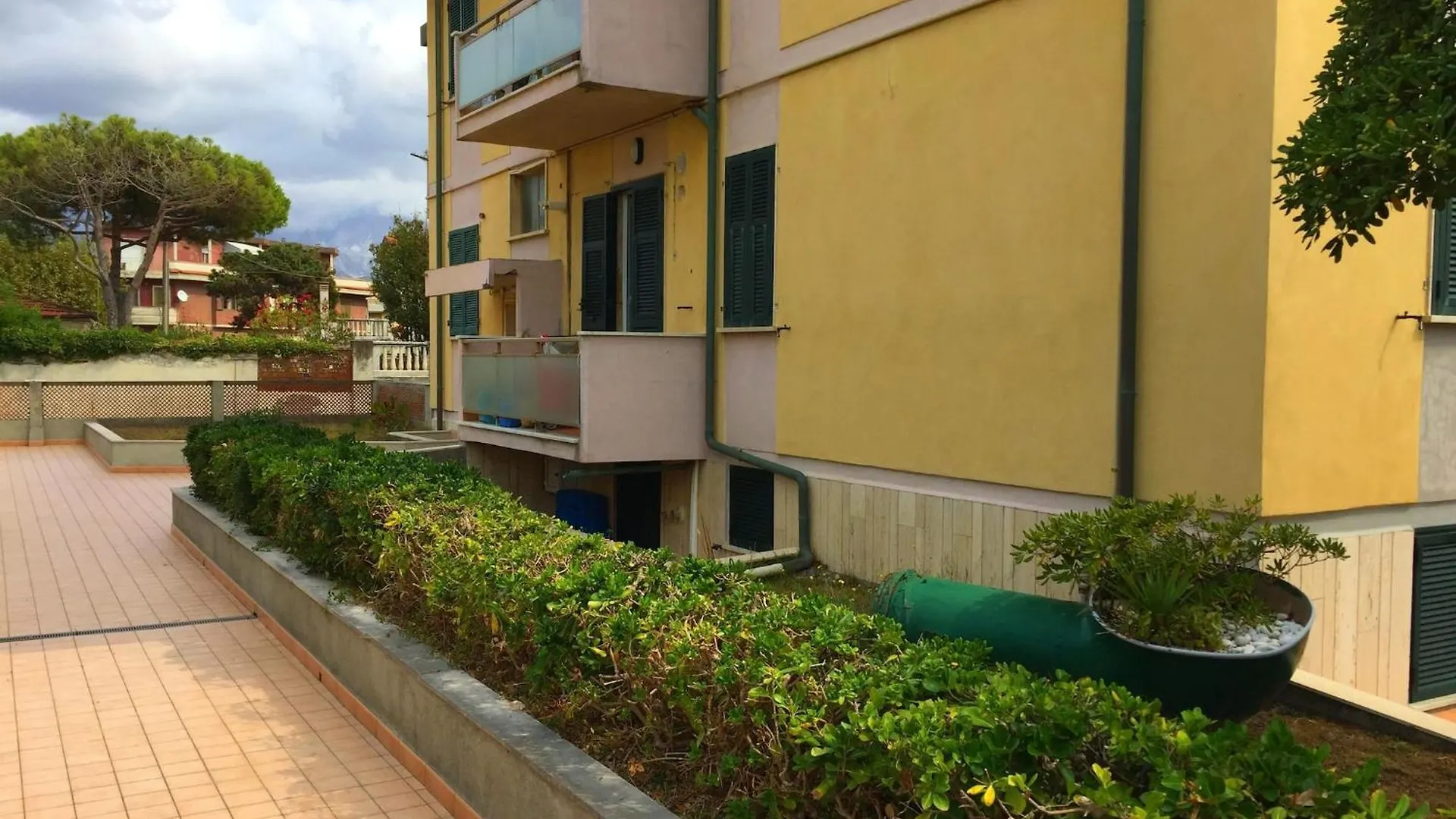 Amazing Holiday Home Near Pet Friendly Beach Carrara 0*,  Italien
